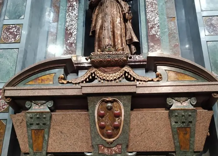 Porta Coi Sassi *