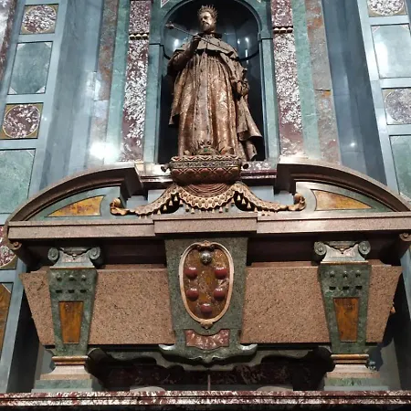 Porta Coi Sassi *